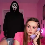 Scream in the photo π